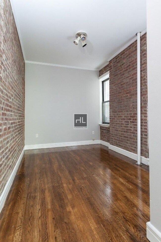 Building Photo - East 18th Street