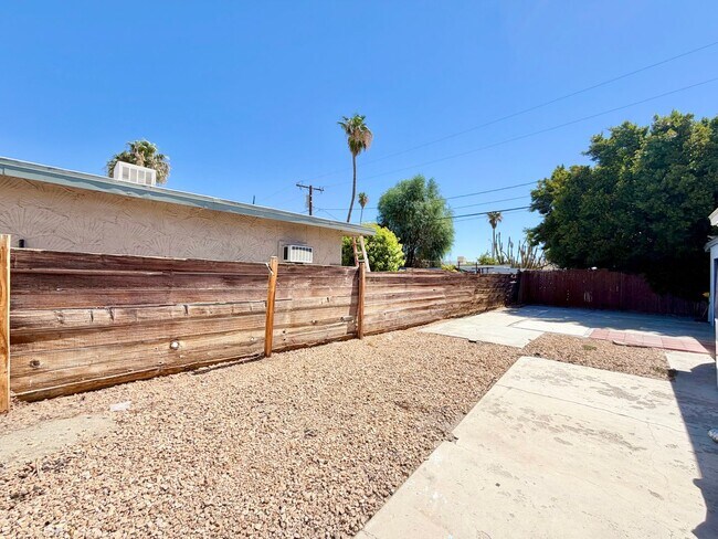 Building Photo - 31890 Avenida La Paloma