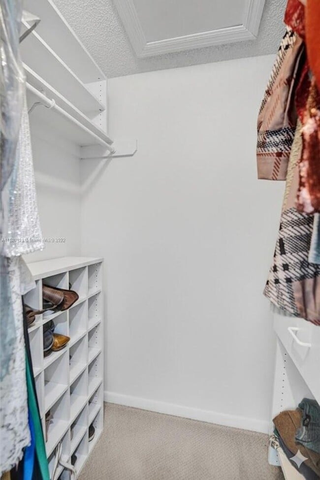 Building Photo - 22322 Pineapple Walk Dr