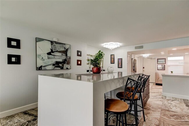 Building Photo - 5200 Brittany Dr S