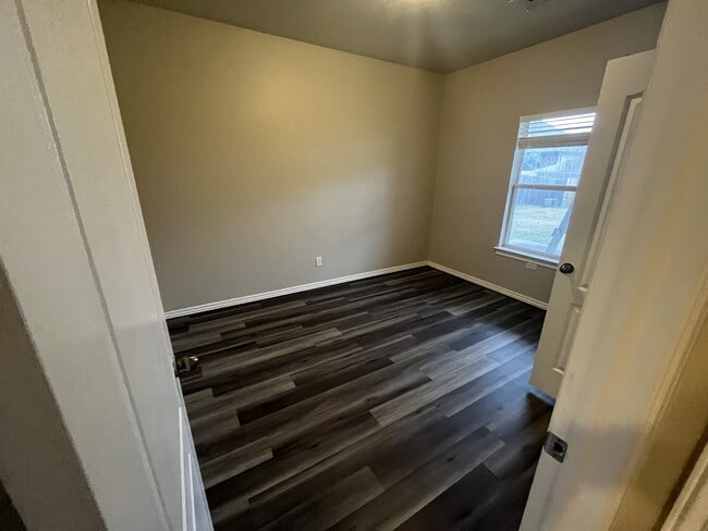 Building Photo - 2321 SW 94th St