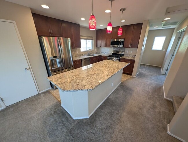 Building Photo - 10544 Headwind Ave