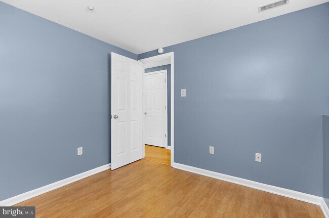 Building Photo - 7970 Heather Mist Dr