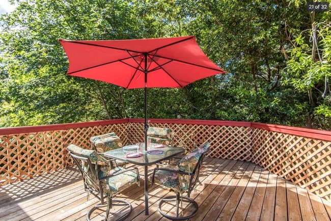 Building Photo - Beautiful 4 Bed 2 Bath Home On Over 1/2 An Acre | Redwood Estates