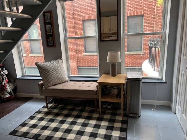 Building Photo - 133 Walton St