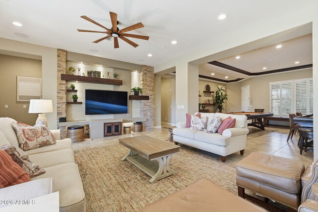 Building Photo - 4908 S Figueroa Ln