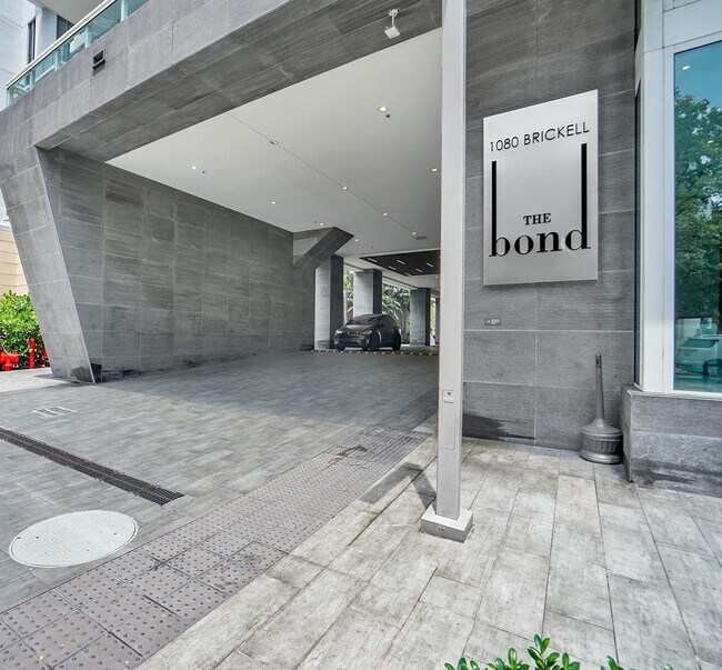 Building Photo - 1080 Brickell Ave