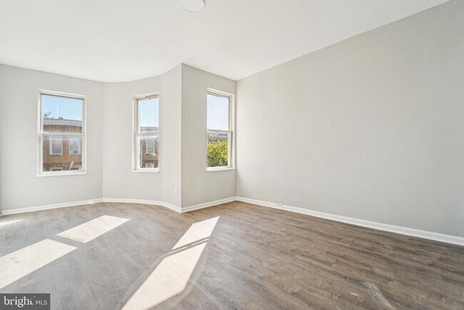 Building Photo - 2356 McCulloh St