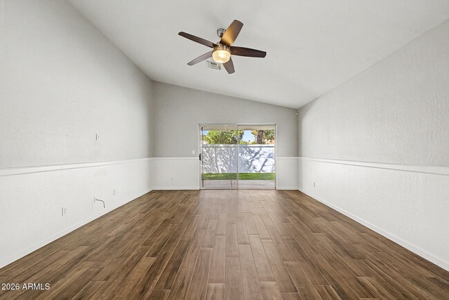 Building Photo - 1321 N Malibu Ln