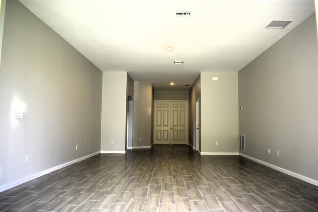 Building Photo - 3109 SW Curcuma St