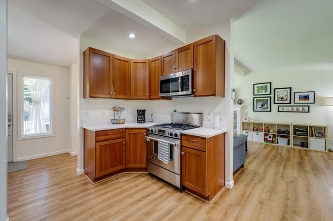 Building Photo - 3Bd/2Ba Kenmore House
