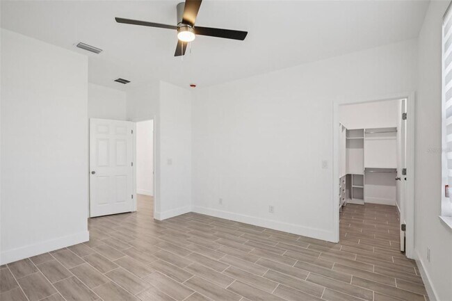 Building Photo - 183 Wright Dr