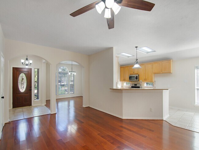 Building Photo - 30 Jewelsford Dr