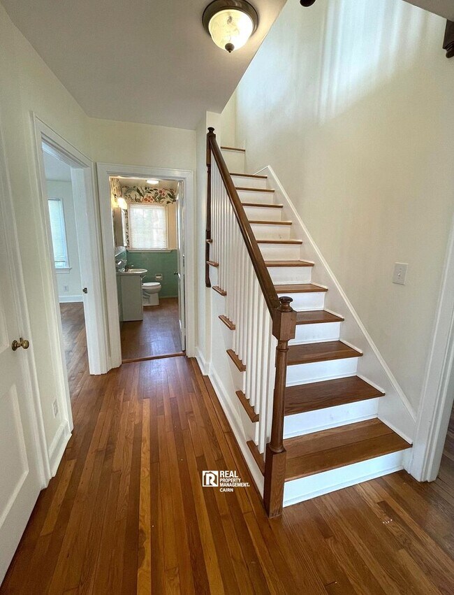 Building Photo - Charming 4 Bedroom, 2 Bath Home
