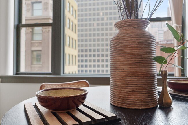 Building Photo - 915 Olive St