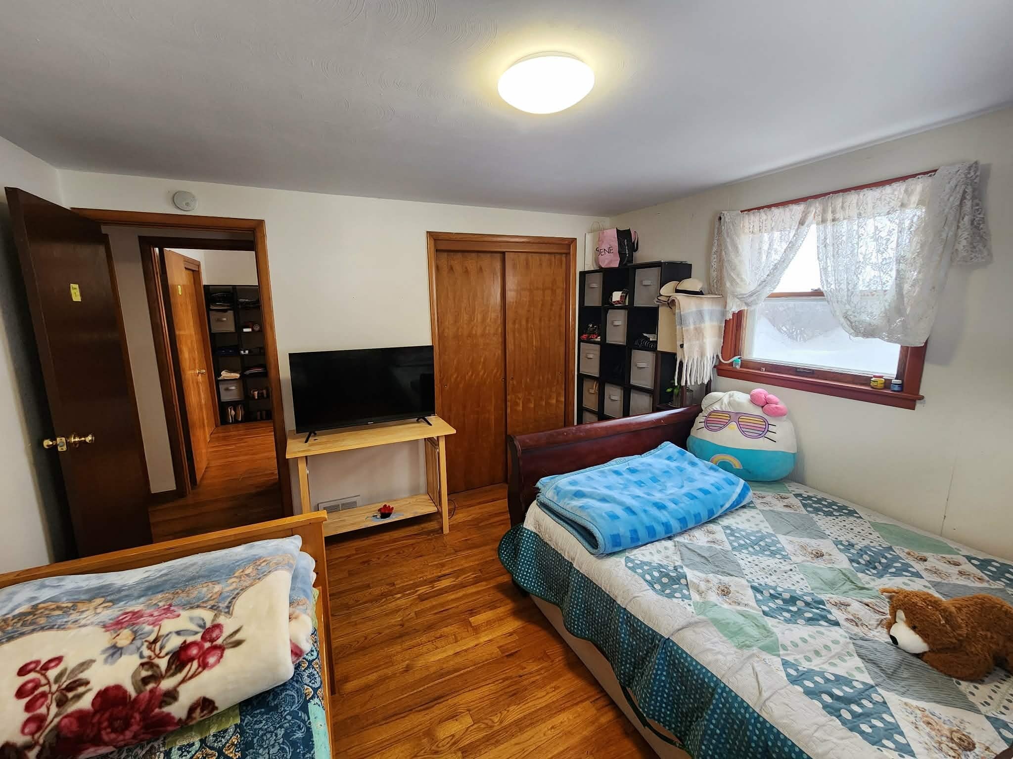 Building Photo - 483 Lillian Ave