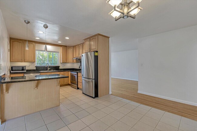 Building Photo - Great Home w/ Top Rated Schools in San Jose