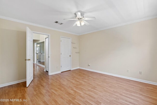 Building Photo - 9960 Moorings Dr