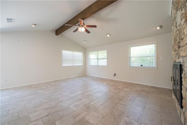 Building Photo - 2902 Silverleaf Dr