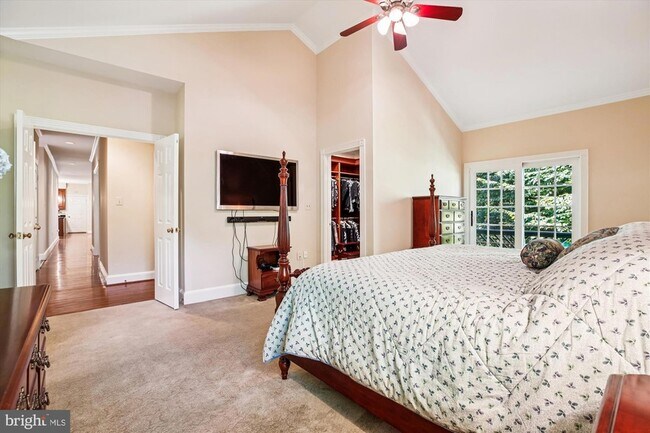 Building Photo - 9454 Newbridge Dr