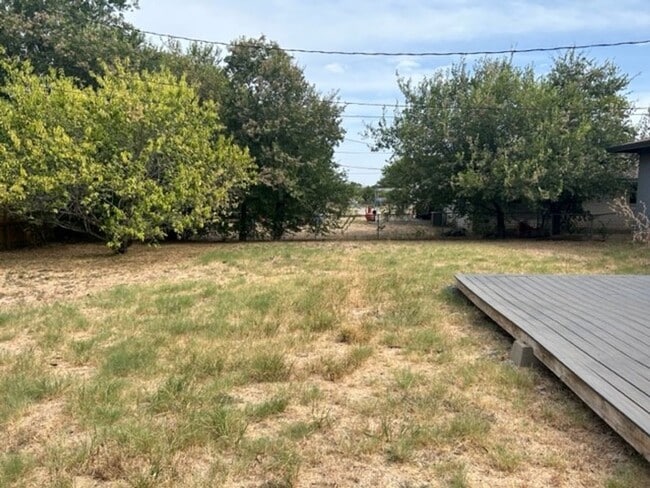 Building Photo - Beautiful home located in Robinson Texas