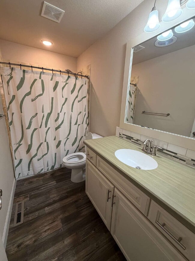 Building Photo - Modern 2 Bed, 2 Bath Duplex in Laurel