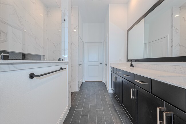 Building Photo - 2315 Red Chip Ln