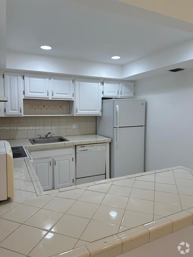 Building Photo - 1307 Partridge Close