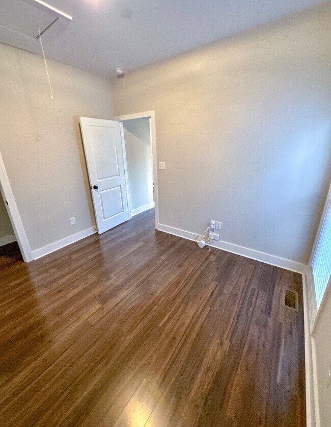 Building Photo - 1433 Garner Rd
