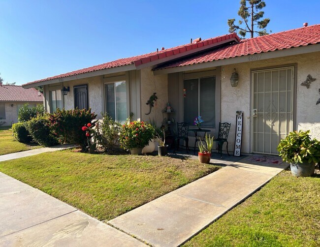 Building Photo - 48207 Garbo Dr
