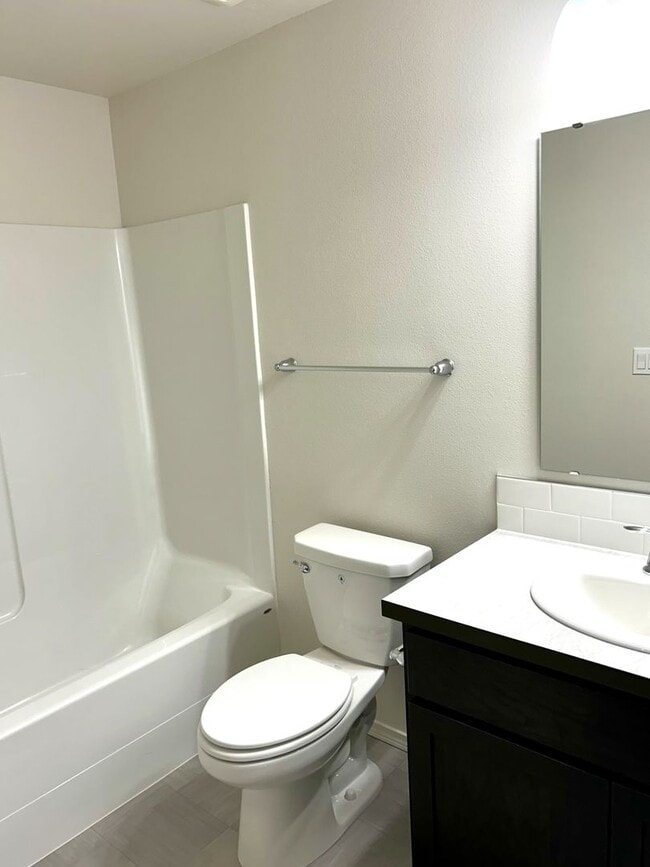 Building Photo - New Single Level 3BR Home in Southridge/Sun Ridge Community