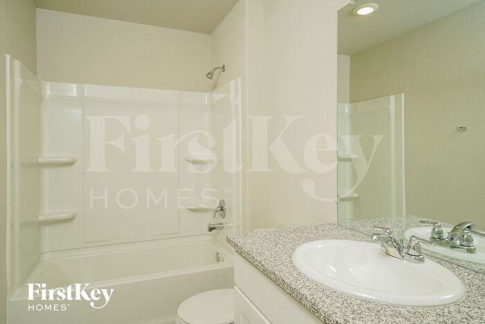 Building Photo - 9806 Littleton Grist