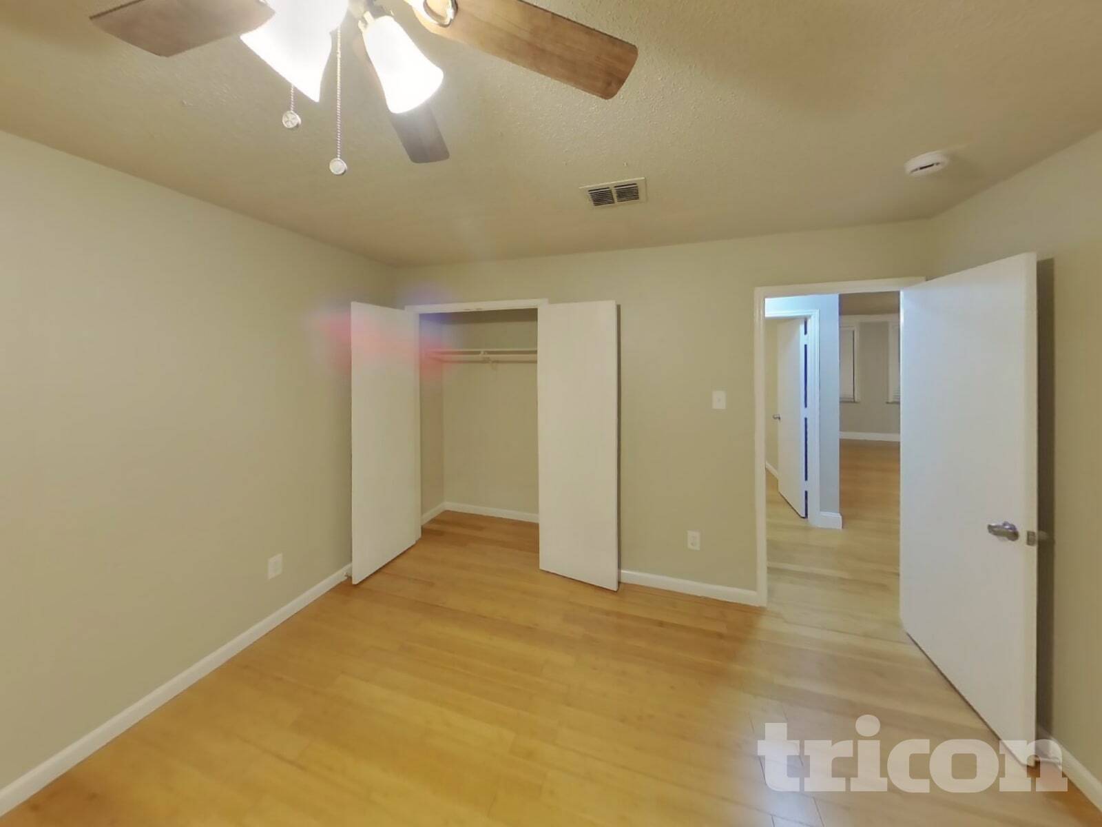 Building Photo - 3004 Double Oak Dr