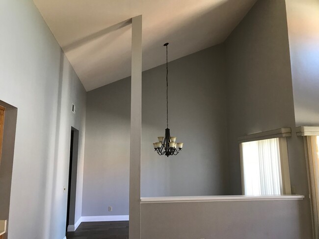 Building Photo - 3 Bed 2 Bath House in El Cajon - Brand New...