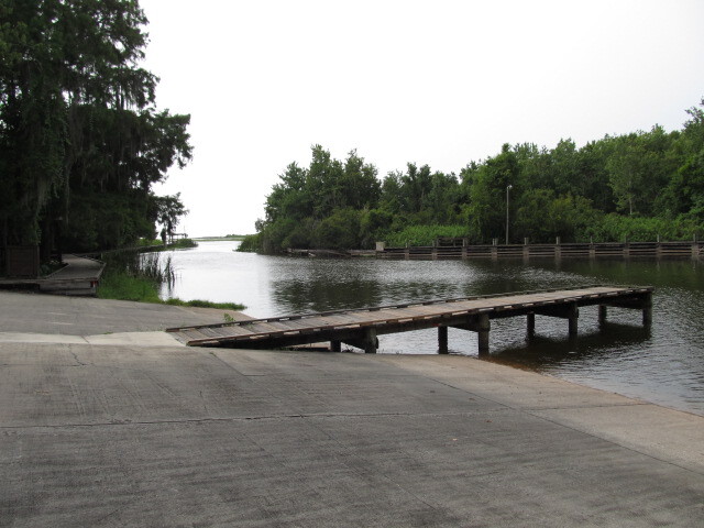 Boat Ramp & Lake Access Canal - 203 Villaway