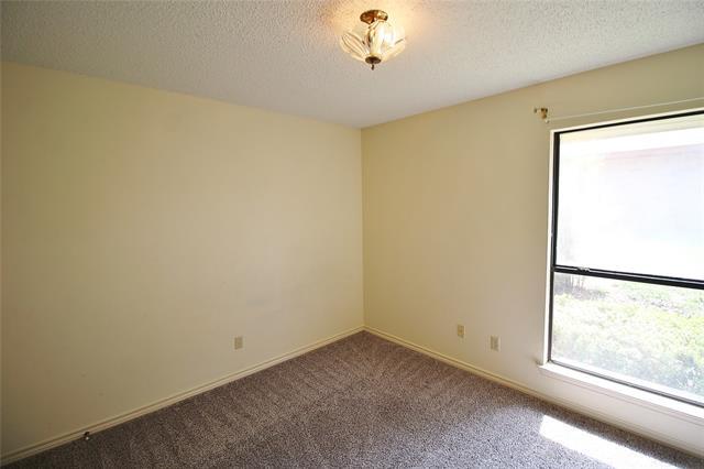 Building Photo - 1327 High Ridge Dr