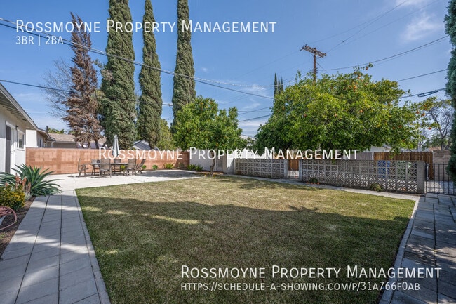Building Photo - 7000 Lasaine Ave