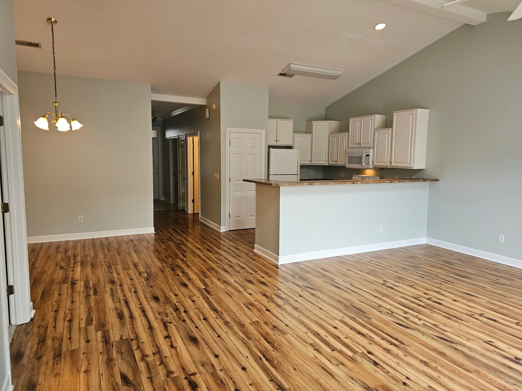 Building Photo - 5006 Carleton Dr