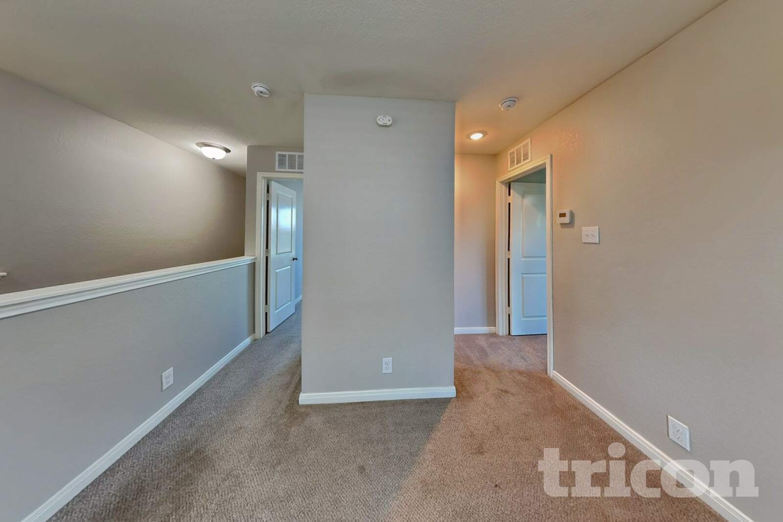 Building Photo - 4945 Hallies Gdn
