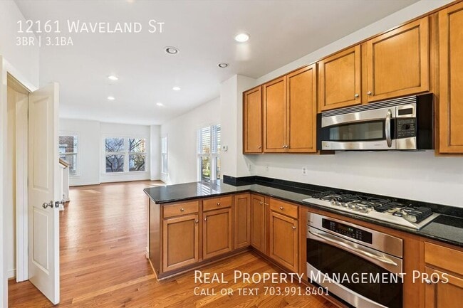 Building Photo - 12161 Waveland St