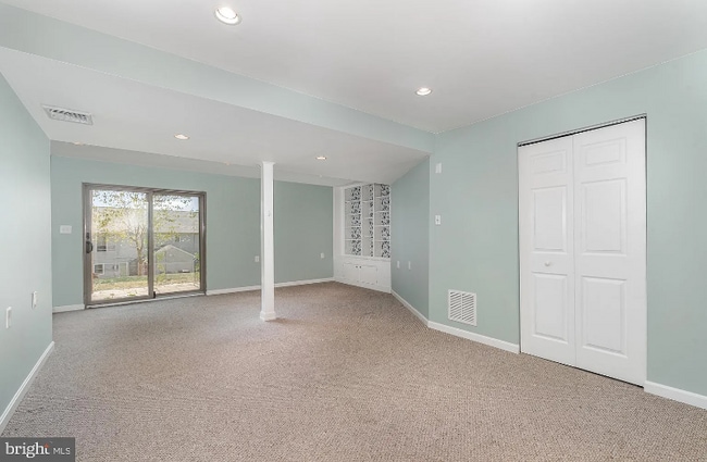 Building Photo - 109 Hunters Ridge Dr