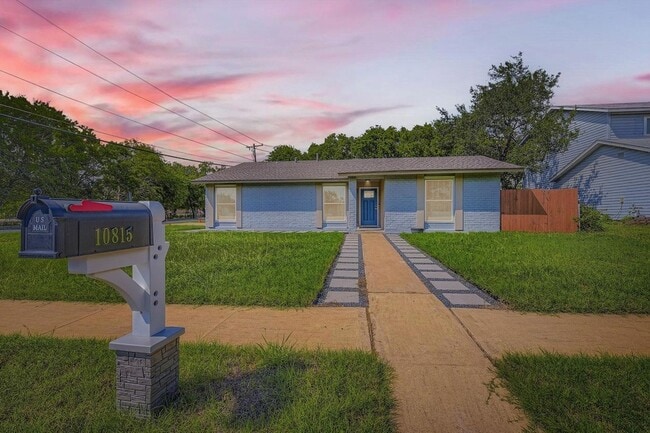 Building Photo - 10815 Lambert Cir