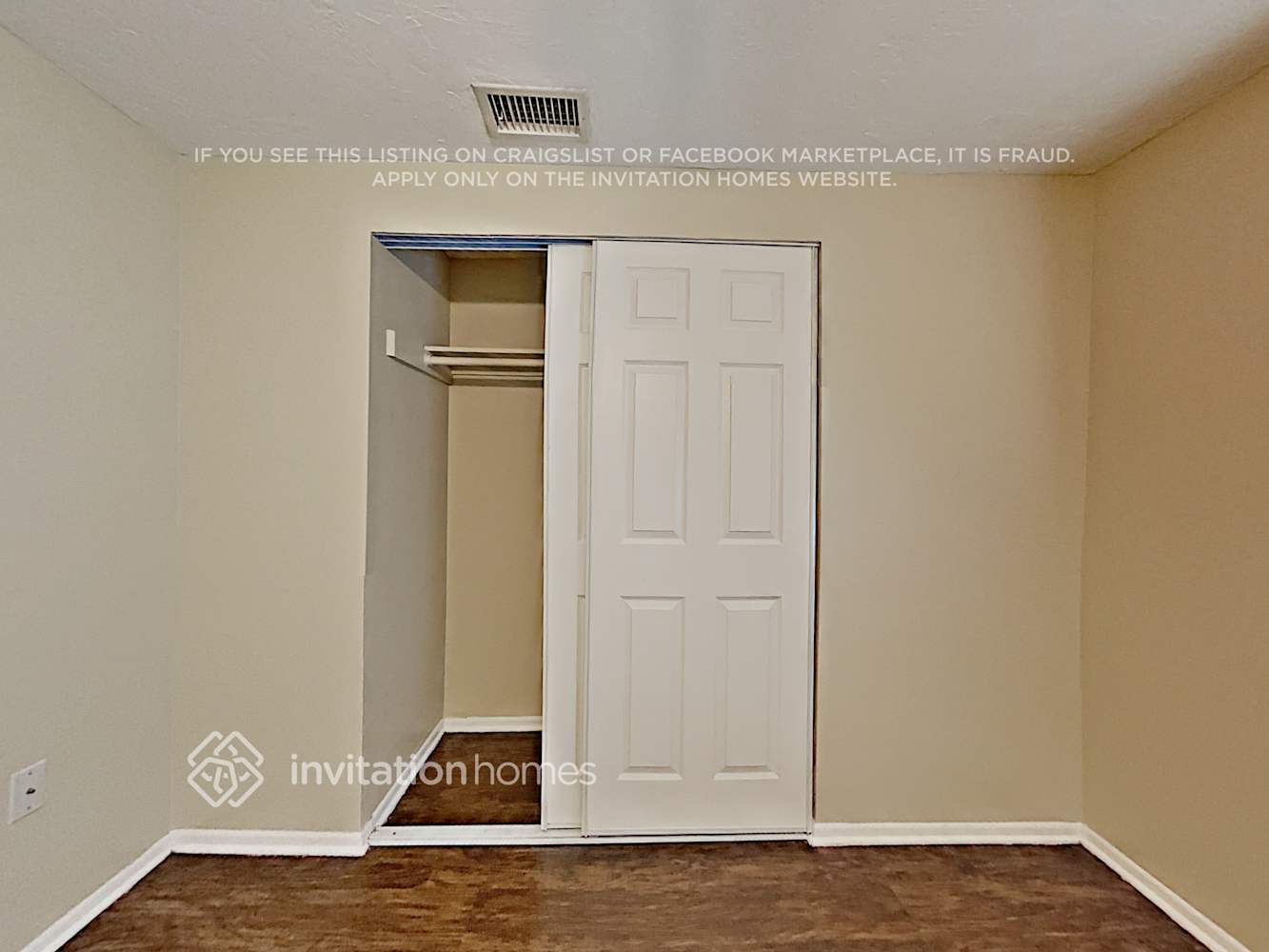 Building Photo - 2834 Linwood Dr