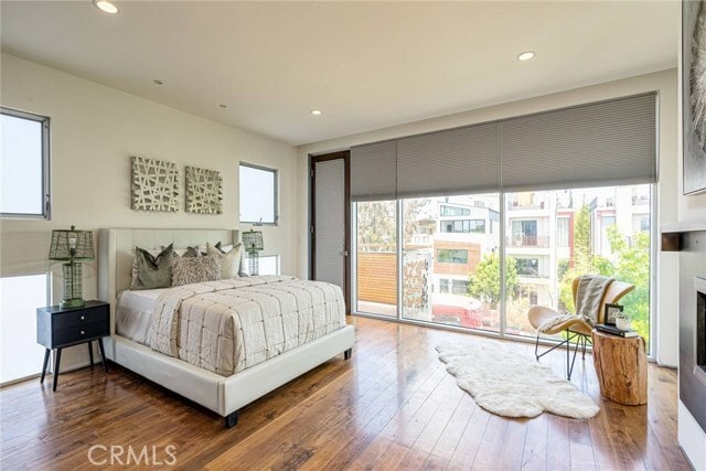 Building Photo - 414 Venice Way