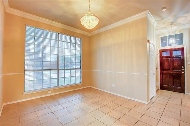 Building Photo - 535 Raintree Cir