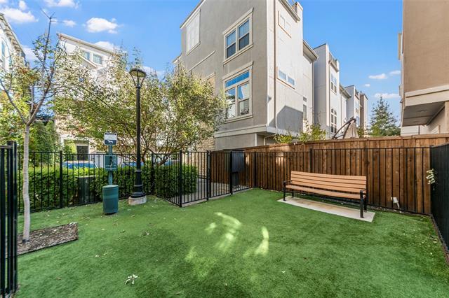 Building Photo - 762 Lacey Oaks Pl