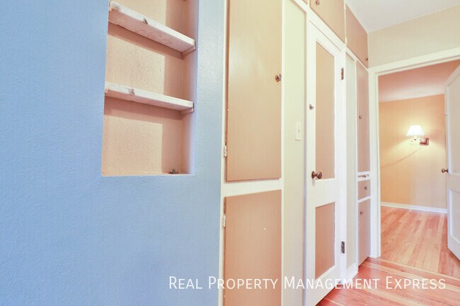 Building Photo - 47704 E 69th St