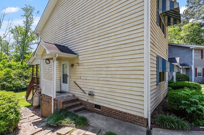 Building Photo - 7 Jadewood Ct