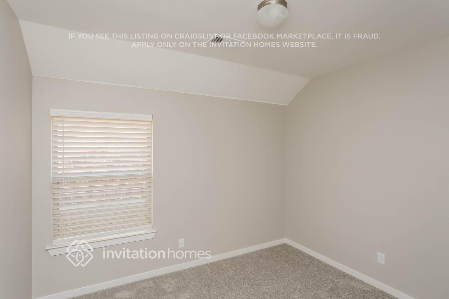 Building Photo - 1522 Calcot Ln