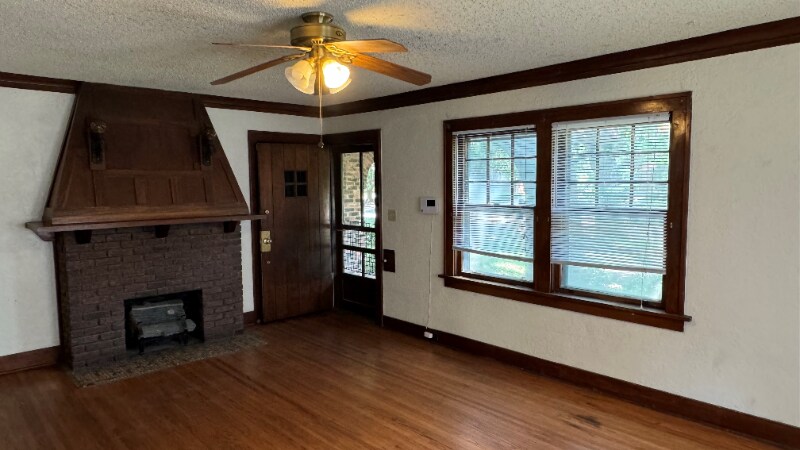 Building Photo - 707 Litchfield N